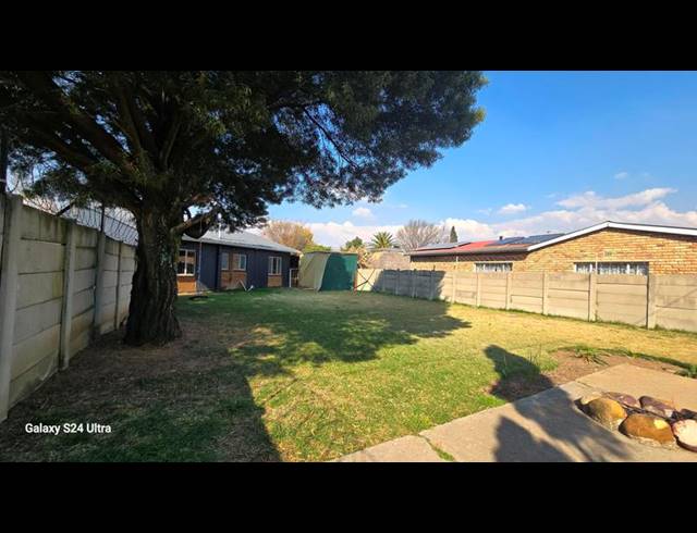 3 BEDROOM PROPERTY TO RENT IN VAN DYK PARK